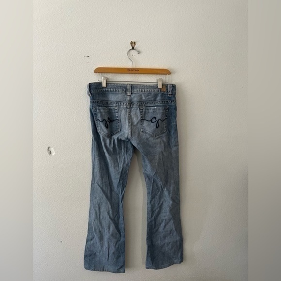 Guess Jeans Size 31 - Picture 4 of 4